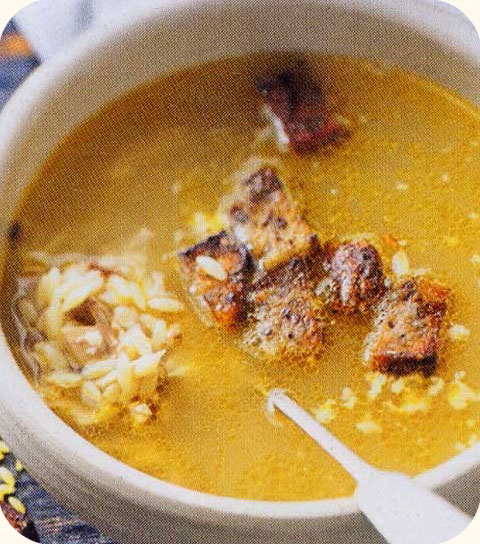 Bouillon de poulet aux petites pâtes