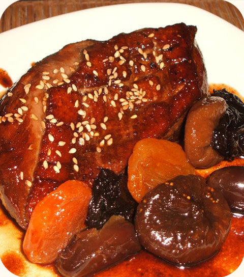 Filets mignons de porc au miel et aux abricots