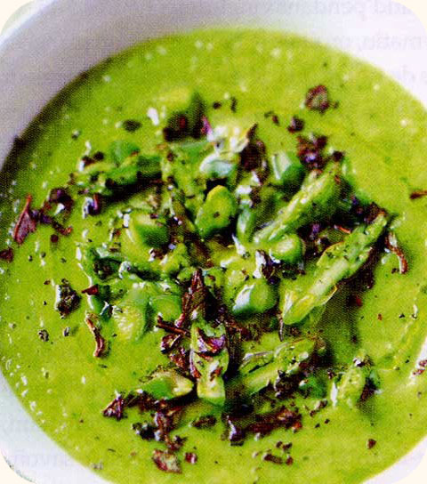 Gaspacho d'asperges et courgettes à la menthe poivrée