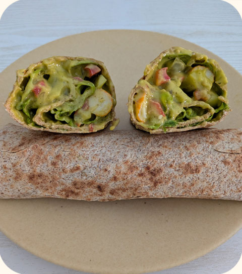 Wrap au surimi et guacamole